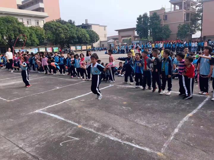 廣州市花都區華晨學校——小學跳繩比賽