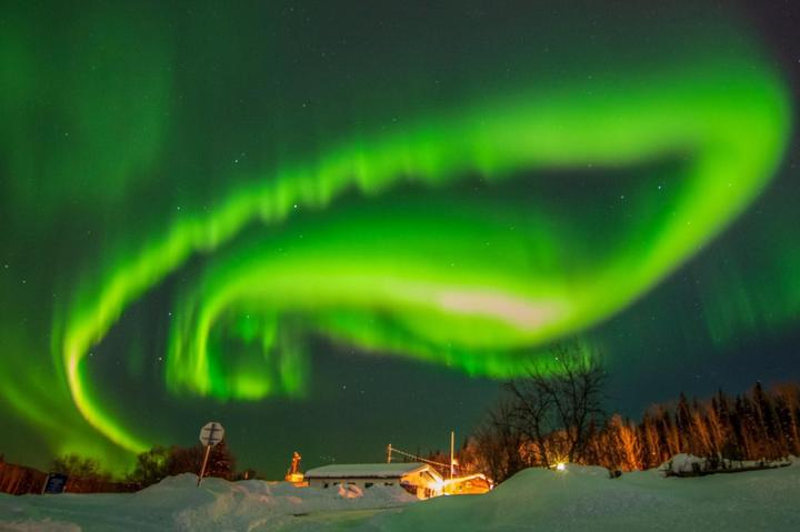 地球上最伟大的“灯光秀”——北极光神秘起源被证实-中国照明网