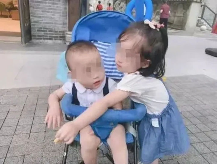 律师解读重庆两幼童遭生父及其女友谋杀：生父实施杀人或被认定为主犯